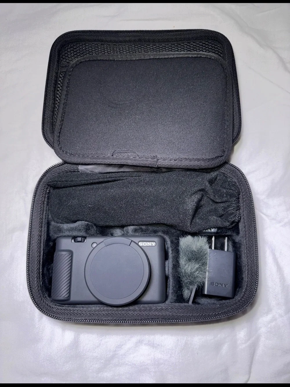 Sony ZV-1 Vlogging Camera Bundle | Grip | 3 Batteries | Charger| case | sd card